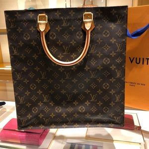 Louis Vuitton Sac Plat